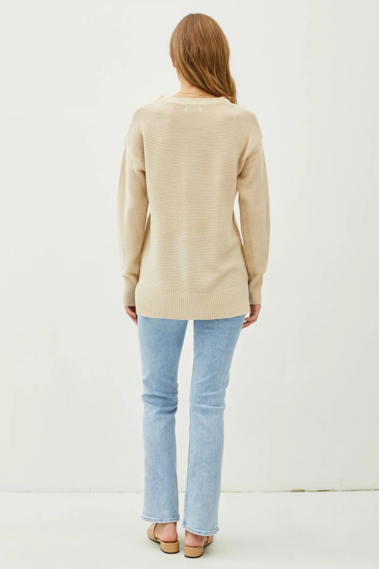 BASIC ROUND NECK BOYFRIEND FIT SWEATER