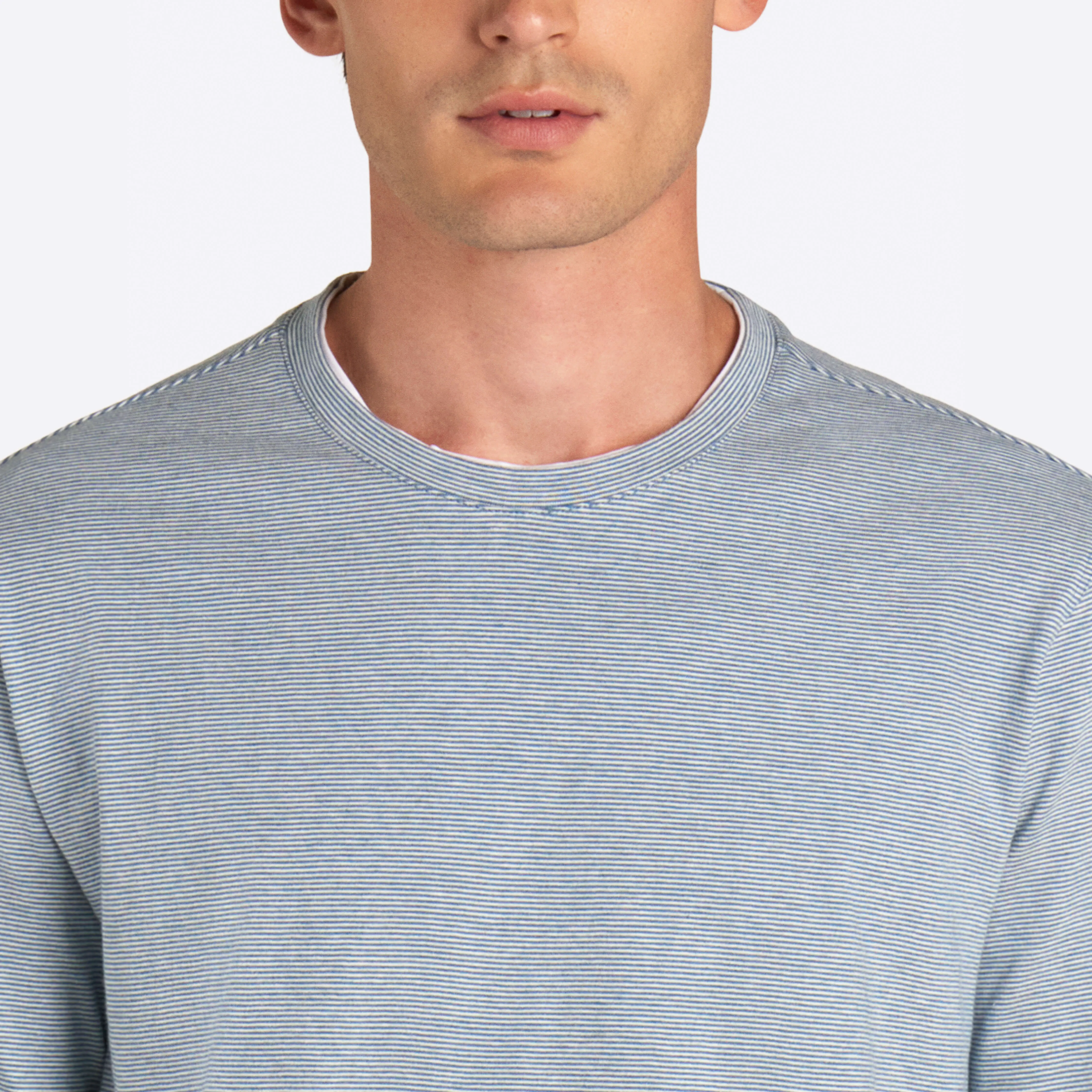 COMFORT Hairline Stripe Crew Neck T-Shirt