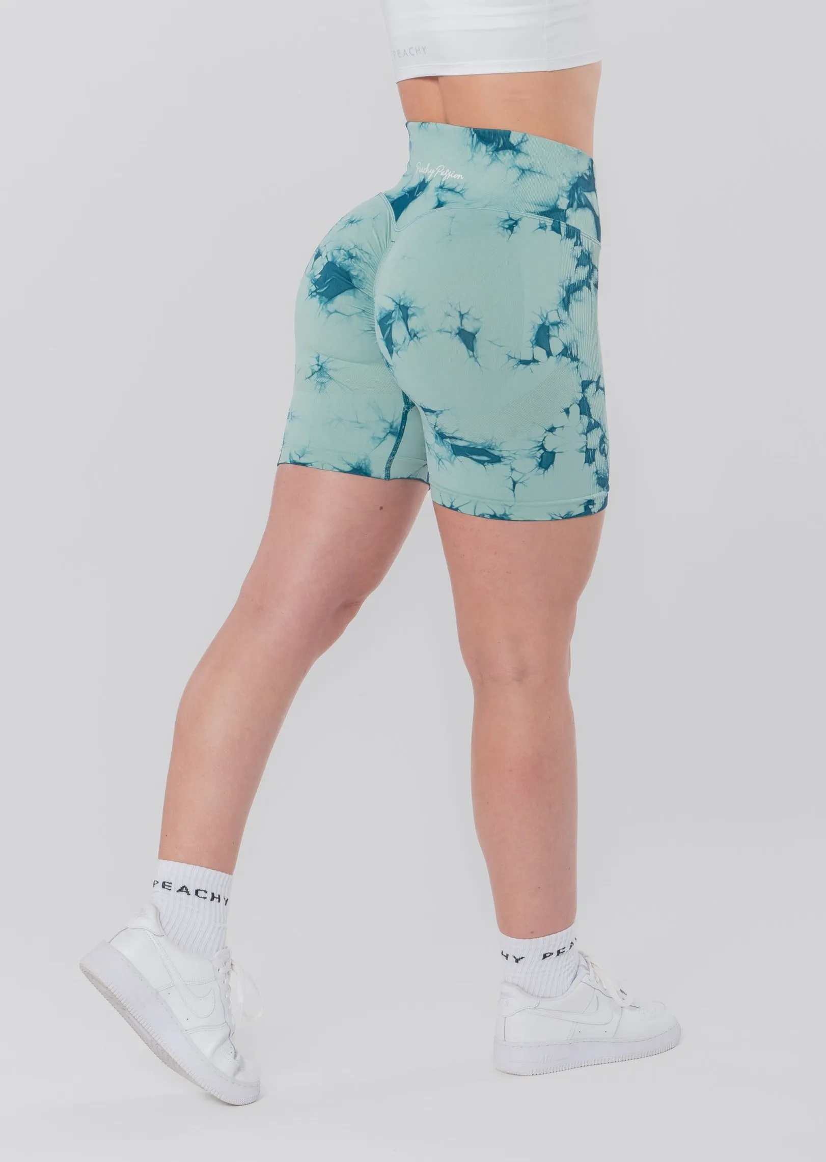 GALAXY Scrunch Shorts (Black Lieferzeit ca. 5 Wochen)