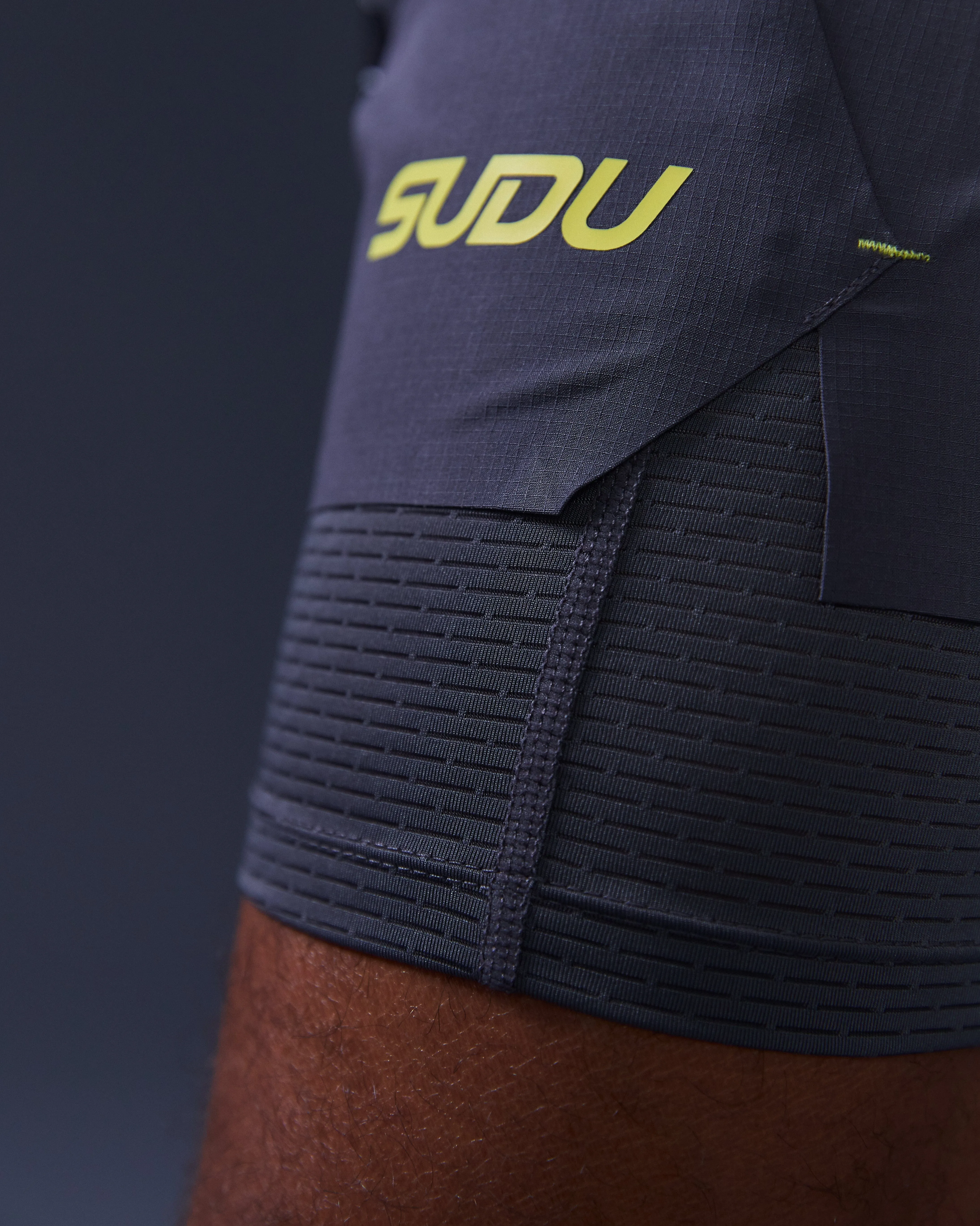 SRS 01 Run Shorts - Grey/Yellow